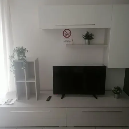 Happydays - Equipped - Intero Apartment